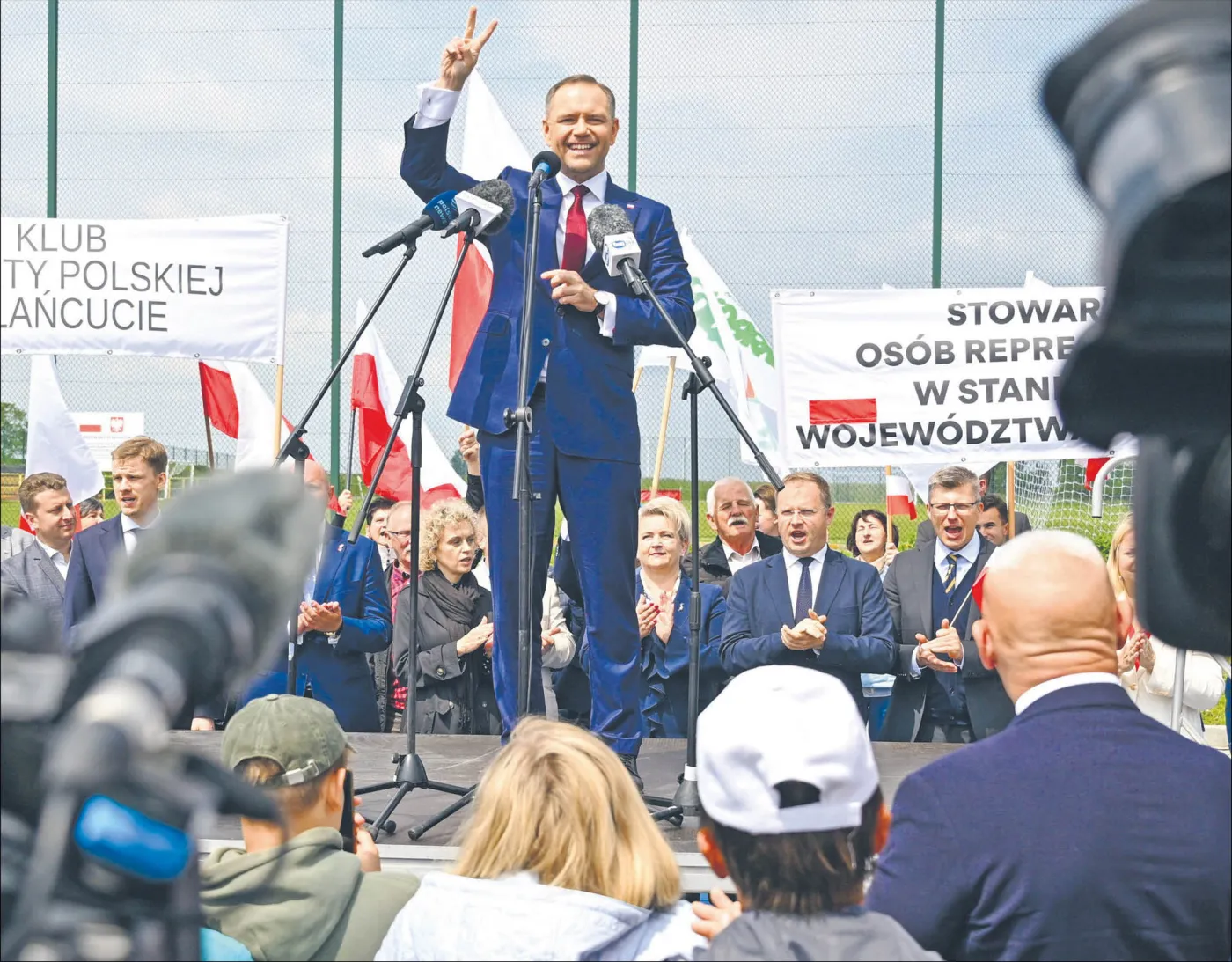 Wątpliwości wokół przeszłości Nawrockiego