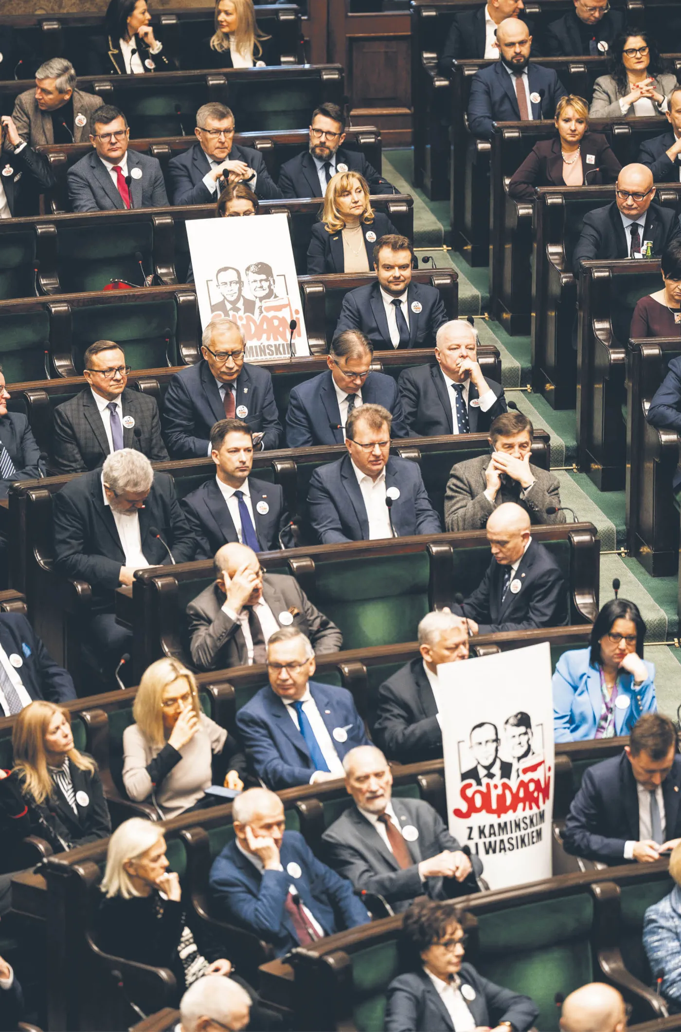 Kto obsadzi mandaty po posłach PiS