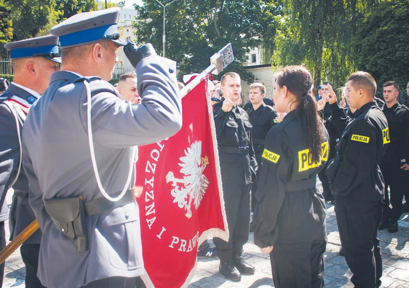 Dramatyczna zapaść w policji