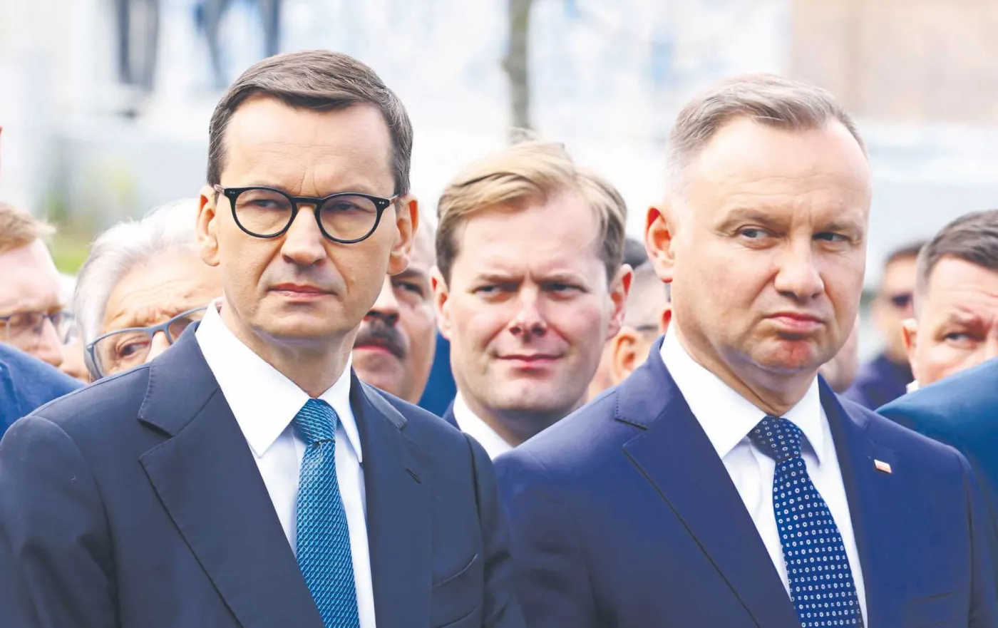 Iskrzy między pałacami