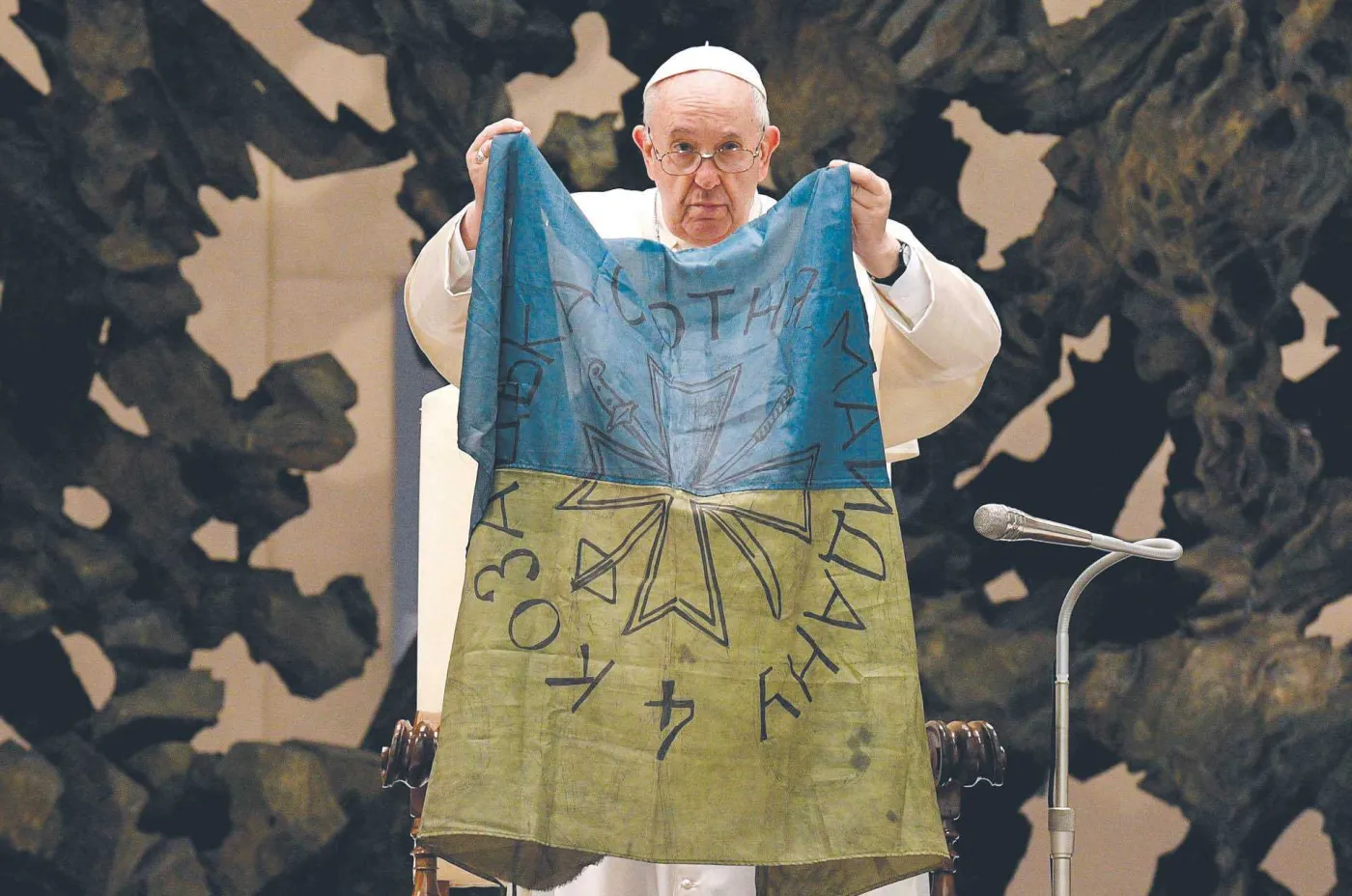 Raporty dla papieża
