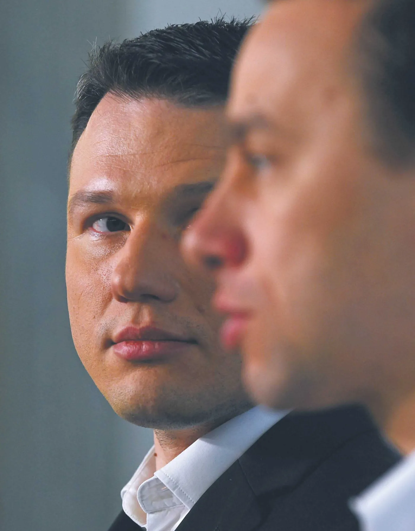 Konfederacja w ostatnich tygodniach wyraźnie umocniła się w sondażach. Według serwisu Politico średnia tego ugrupowania wzrosła z 10 proc. na początku maja do 15 proc. obecnie