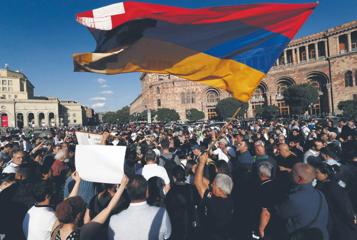 Ważą się losy premiera Armenii