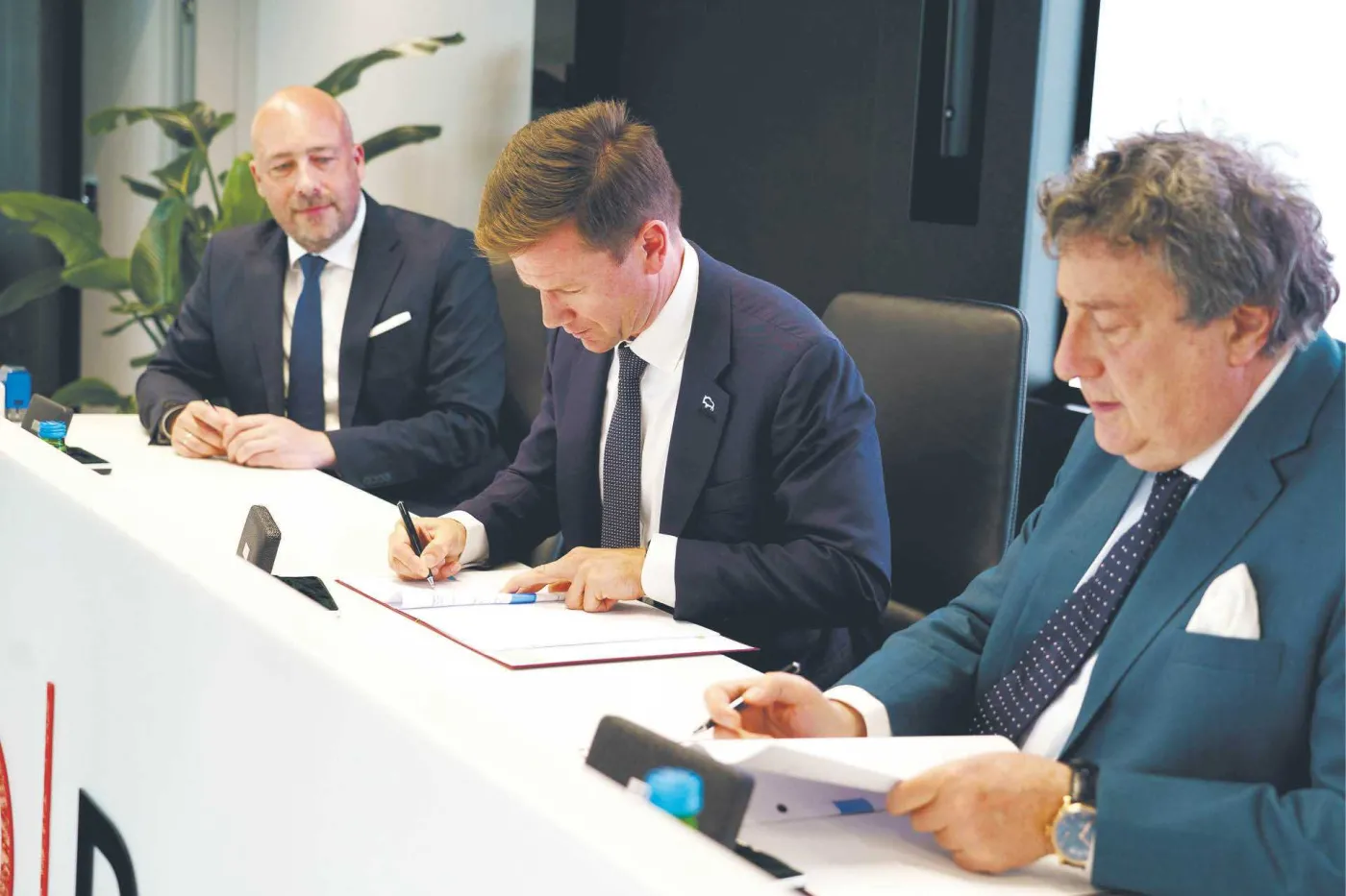 Pekao Leasing i CEB wesprą firmy z sektora MŚP