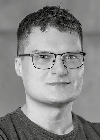Zbigniew Bohdanowicz, doktor nauk ekonomicznych z Fundacji Edukacji Klimatycznej oraz Ośrodka Przetwarzania Informacji – Państwowego Instytutu Badawczego, związany z Uniwersytetem Warszawskim i Uniwersytetem SWPS