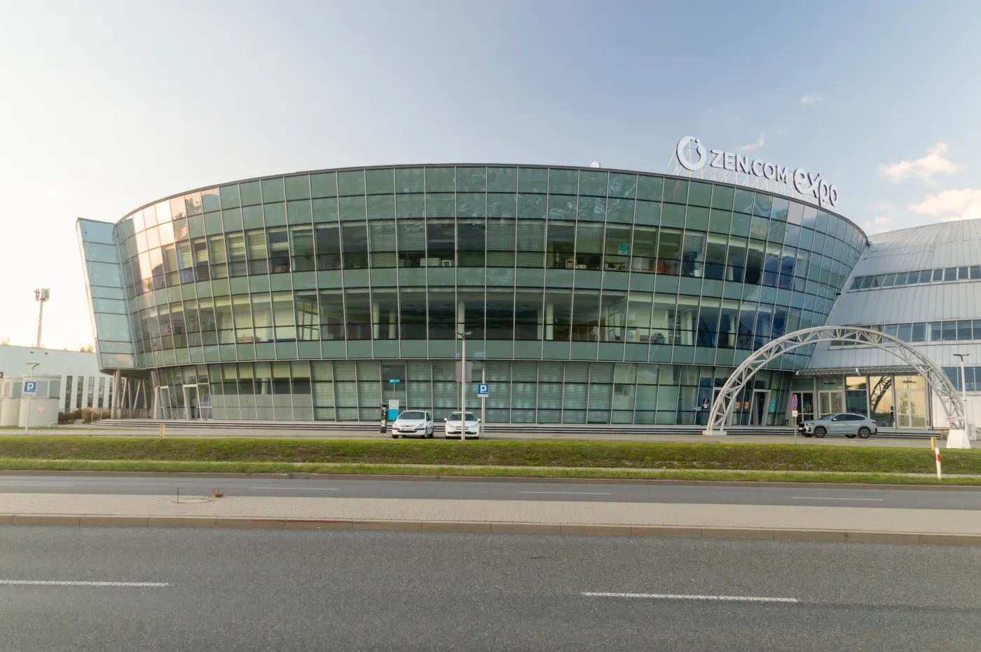 Prokuratura bada ZEN.com. To oni przelali 5 mln w zbiórce Łatwoganga