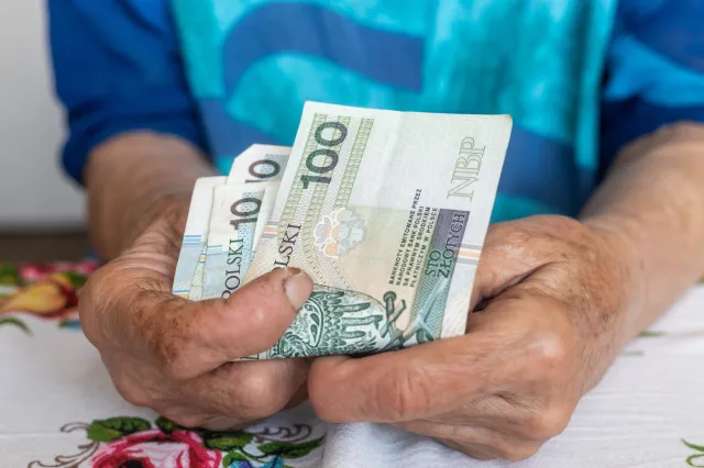 Ważna zmiana od 1 marca 2026 roku: tyle komornik może zabrać z emerytury [TABELA]