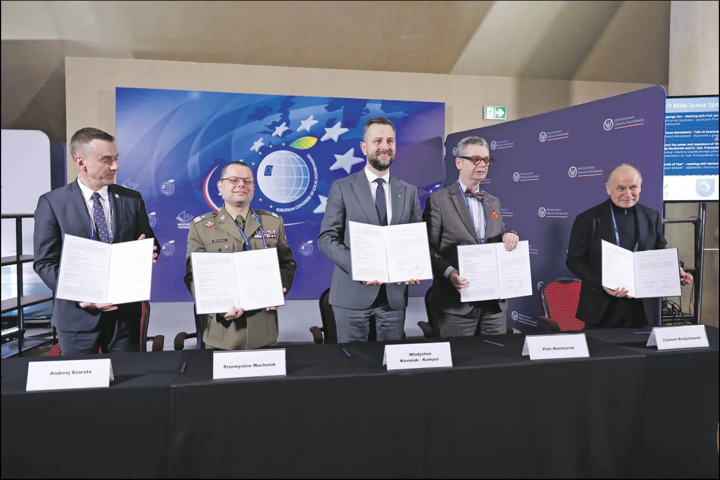 Na zdjęciu od lewej: Andrzej Szarata, Rektor Politechniki Krakowskiej, Przemysław Wachulak, Rektor-Komendant WAT, Władysław Kosiniak-Kamysz, wicepremier i Minister Obrony Narodowej, Piotr Wachowiak, Rektor SGH i Zygmunt Berdychowski, Przewodniczący Rady Programowej Forum Ekonomicznego.