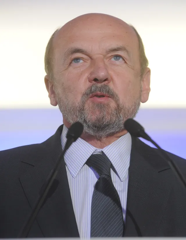 Legutko przegrał z Czechem kandydaturę na wiceszefa PE