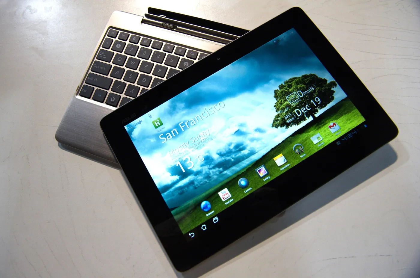 1098985-asus-eee-pad-transformer-pad-tf300t.jpg