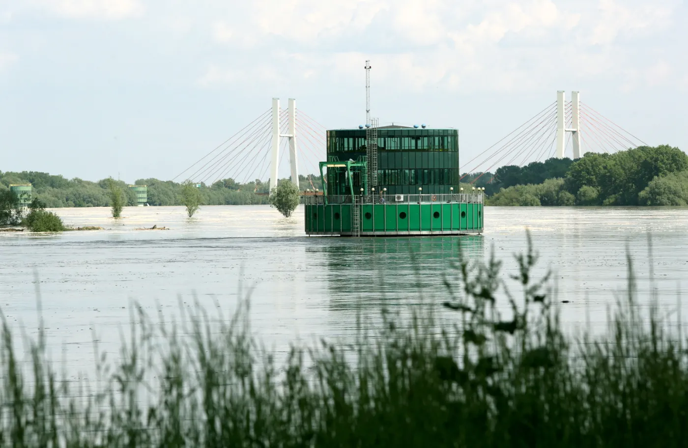 Fala powodziowa w Warszawie, ale woda nie zagraża stolicy