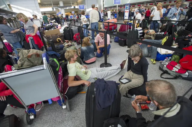 San Francisco: Boeing 777 rozbił się na lotnisku podczas lądowania