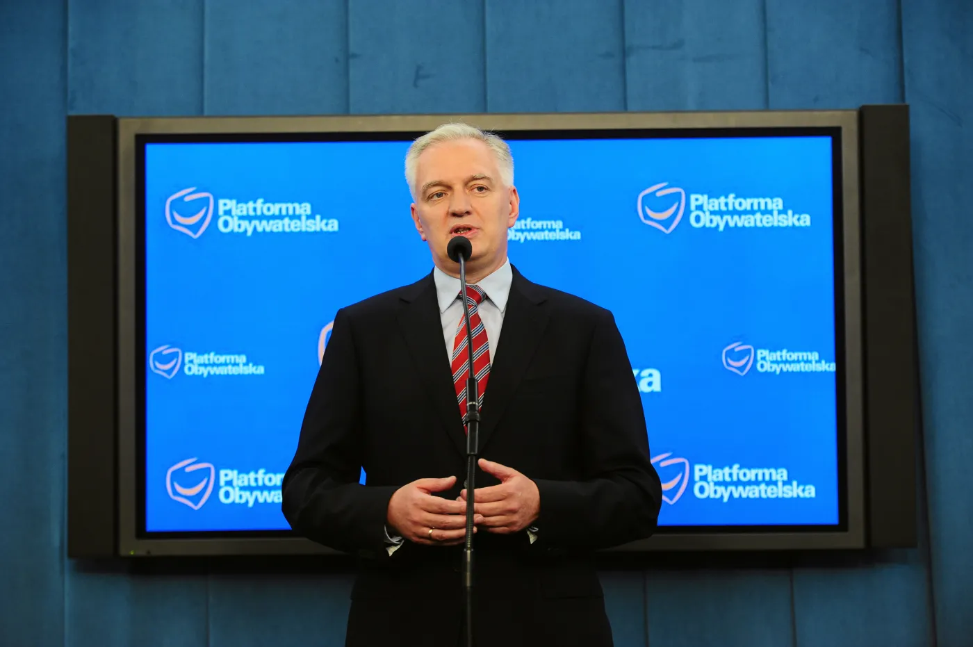 Jarosław Gowin podczas konferencji prasowej nt. wyników wyborów na przewodniczącego PO.