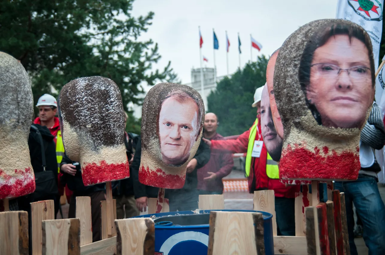 1476989-protest-zwiazkowcow-z-solidarnosci.jpg