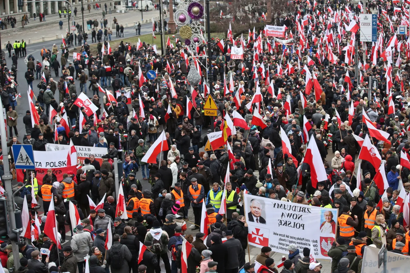 Warszawa, Marsz w obronie demokracji i wolności mediów, PAP/Rafał Guz