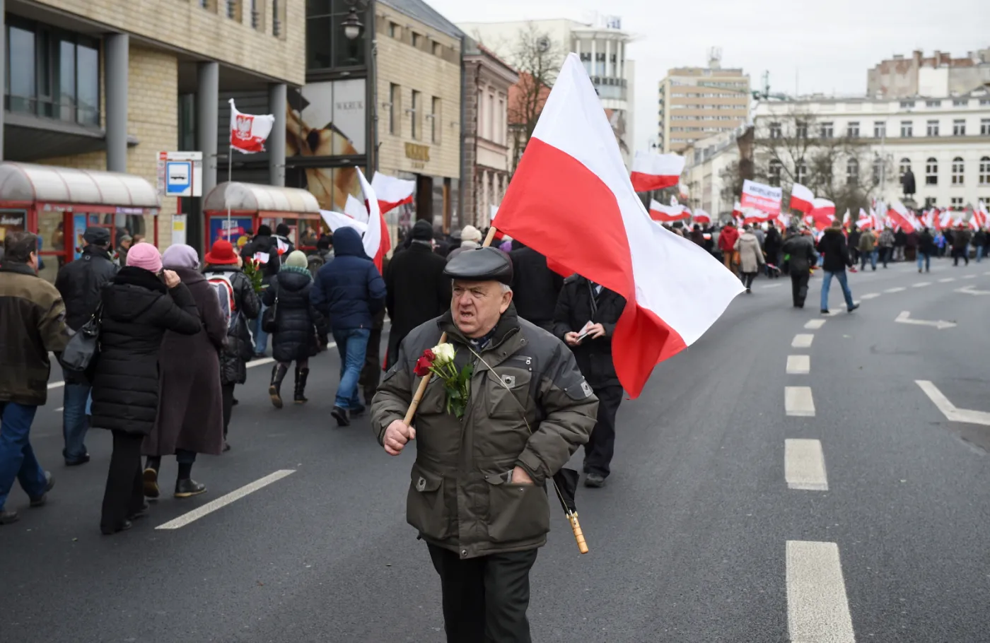 2021322-warszawa-marsz-w-obronie-demokracji.jpg