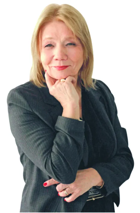 2235815-elzbieta-maczynska-jest-profesorem.jpg