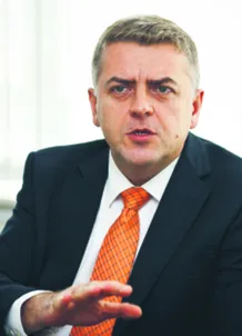 2323482-miroslaw-barszcz-byly-wiceminister.jpg