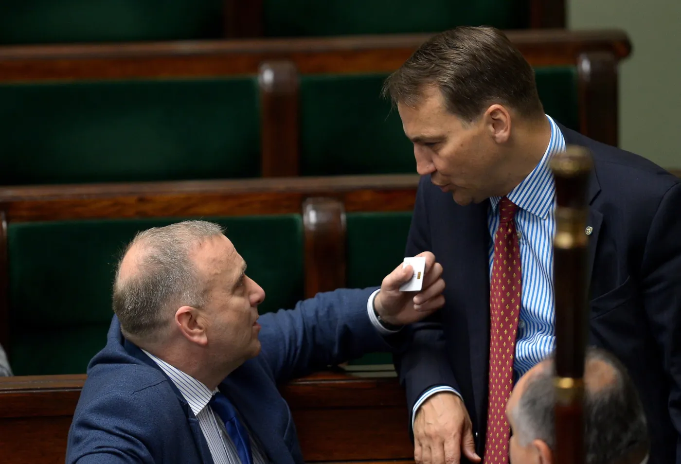 Sikorski: Putin nie odda Krymu Ukrainie