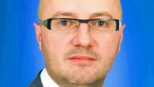 1705392-dariusz-malinowski-partner-w-dziale.jpg