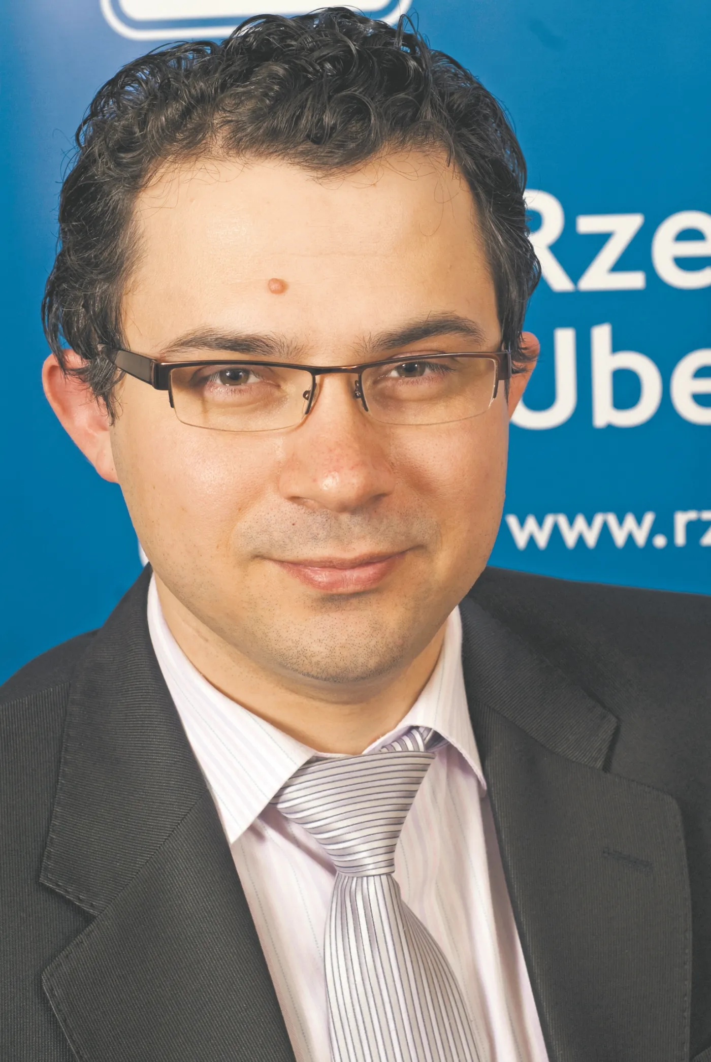 1909309-cezary-orlowski-glowny-specjalista.jpg