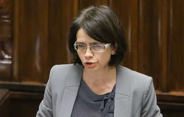 Streżyńska: Środki na informatyzację państwa były wydawane nieefektywnie