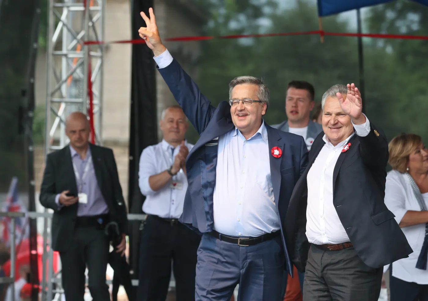 Kwaśniewski i Komorowski na spotkaniu programowym KOD o ponadpartyjnym porozumieniu