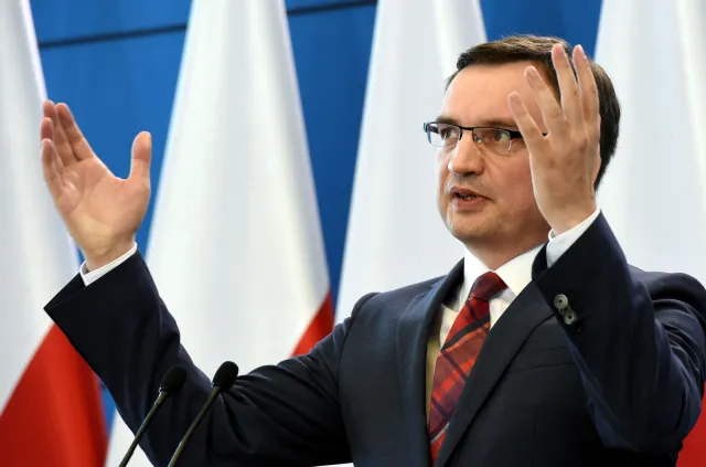 Sprawa "Froga" umorzona. Ziobro: Zleciłem analizę postępowania