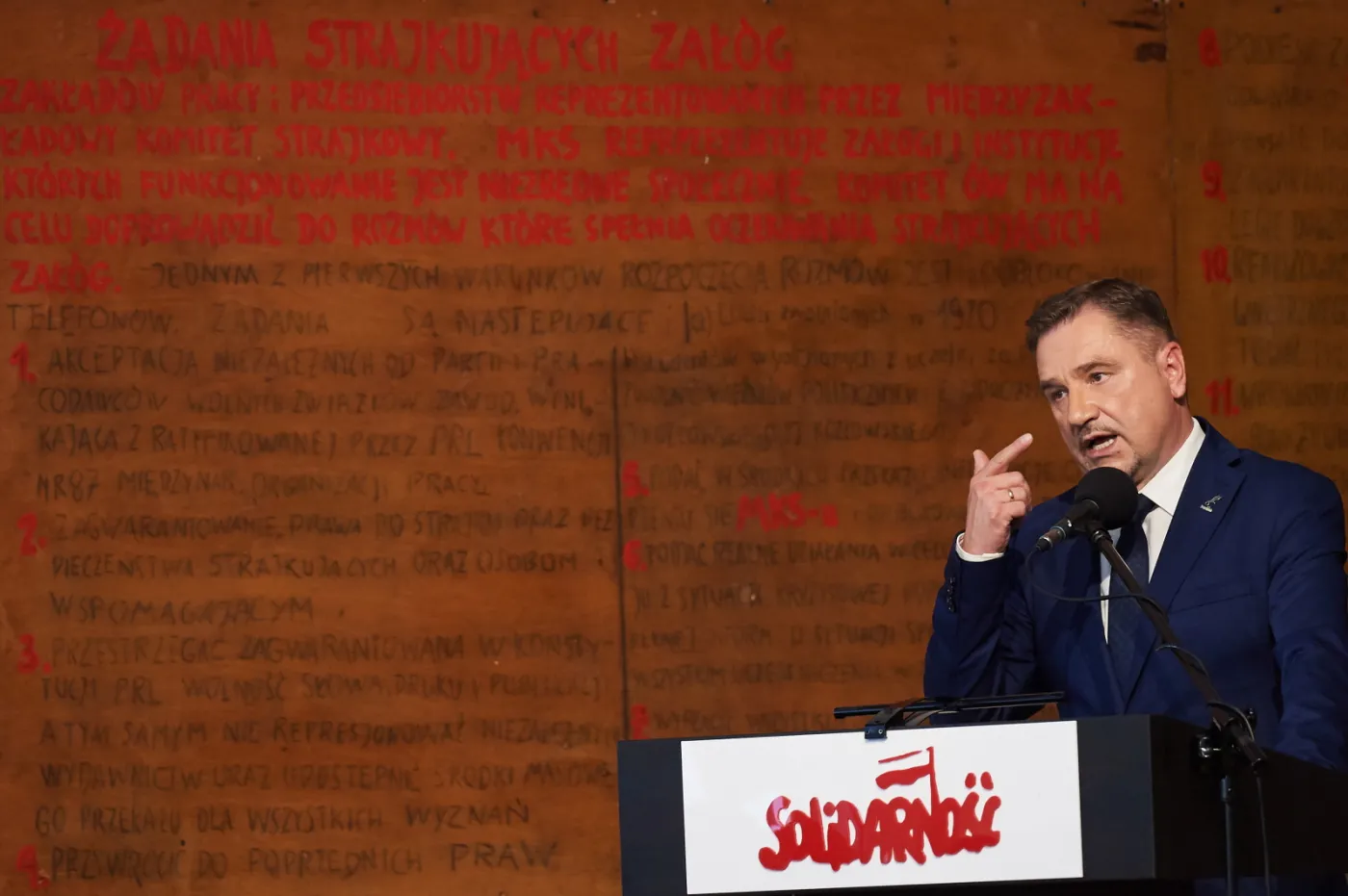 "My chcemy wolnych niedziel, bo niedziela jest dla Boga i rodziny"