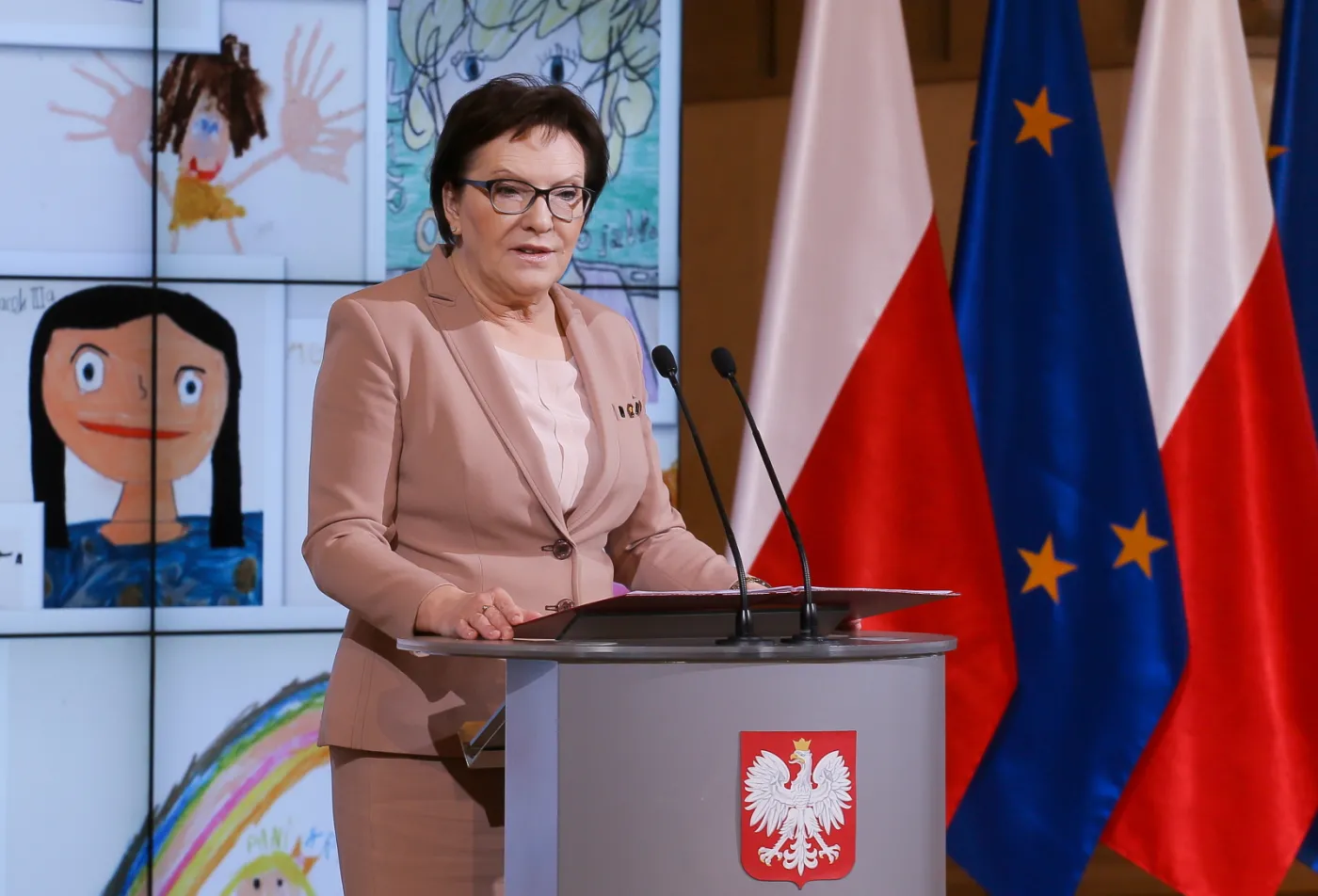 Porady dla Kopacz i Szydło przed debatą: Myśl, że będzie dobrze, ale przygotuj się na najgorsze