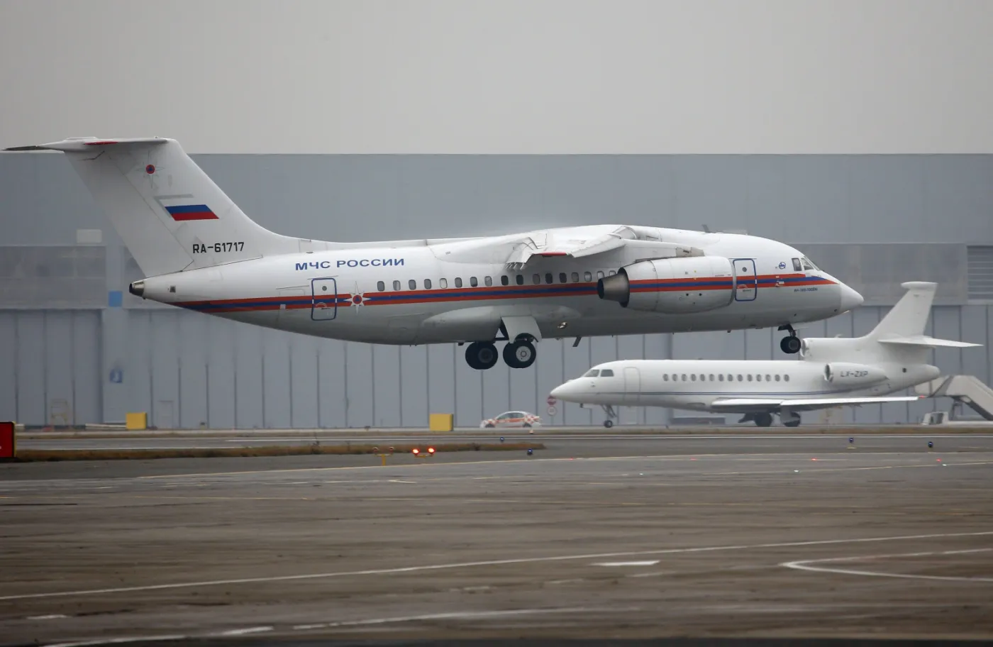 Czarne skrzynki rosyjskiego airbusa: Na nagraniu słychać eksplozję