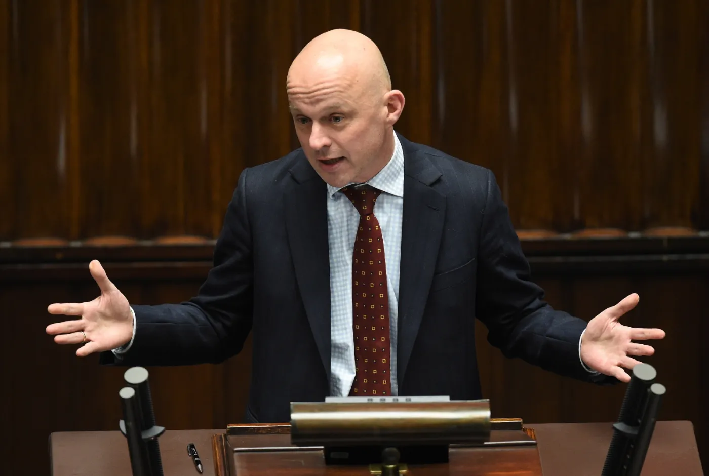 Budżet 2016 w Sejmie: Opozycja krytycznie o projekcie PiS, rząd go broni