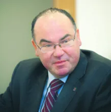 2440413-dr-marek-haliniak-byly-wicedyrektor.jpg