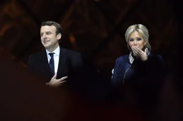 Sojusznik Brukseli przeciw kieszonkowym tyranom. Macron człowiekiem Timmermansa w Europie?