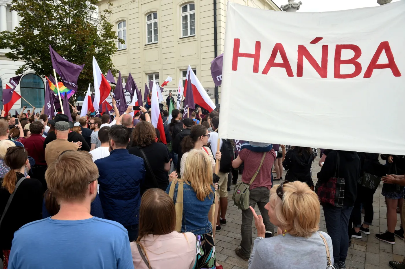 Warszawa: Demonstracja przeciwko zmianom w sądownictwie