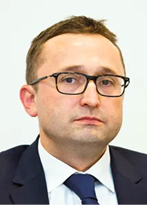 3097999-tomasz-chmal-prawnik-przedstawiciel.jpg