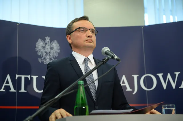 Ziobro: Podobieństwo między postępowaniami w Warszawie i Krakowie uderzające