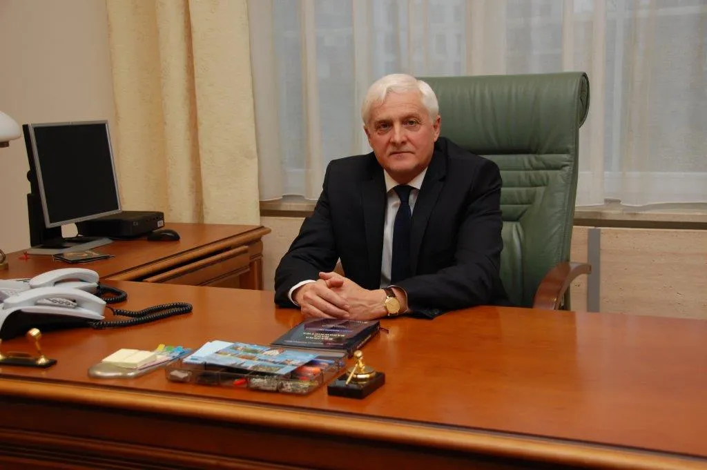 Przewodniczacy KRS zrezygnował. "Opuścił biuro, nie będzie udzielał wywiadów"