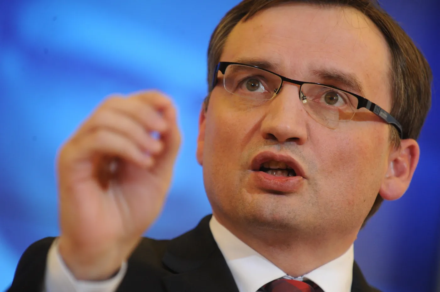 Ziobro usprawnia wymiar sprawiedliwości. Sądy przejdą na ręczne sterowanie