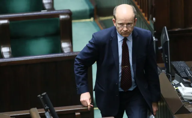 Radziwiłł: Nie możemy zrezygnować ze szczepień obowiązkowych