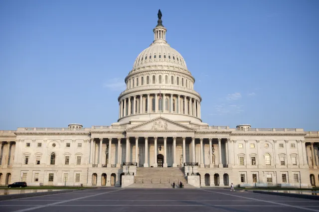 USA: Ewakuacja Kapitolu. Samolot wtargnął w zamkniętą przestrzeń powietrzną