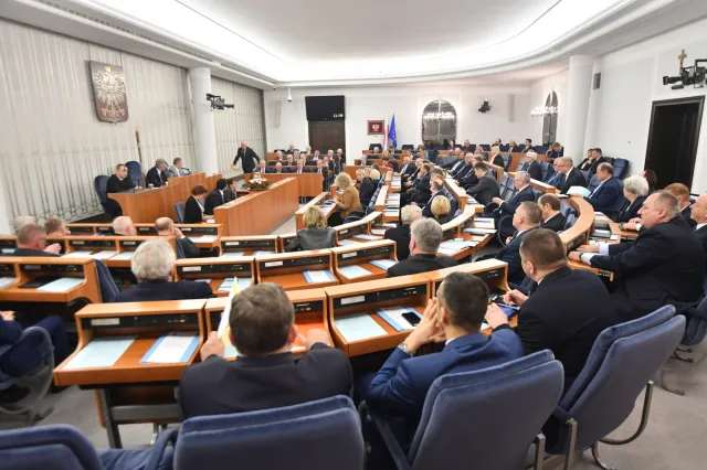Senat rozpoczął debatę nad nowelą ustawy o IPN