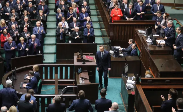 Mazurek: Jesteśmy zaskoczeni i zawiedzeni decyzją prezydenta o zawetowaniu ustawy degradacyjnej