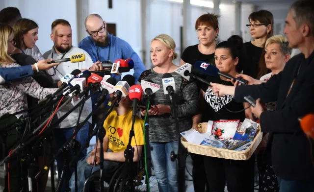 Protestujący w Sejmie: Mamy przygotowany trzeci kompromis. Jesteśmy w stanie zrobić pół kroku do tyłu