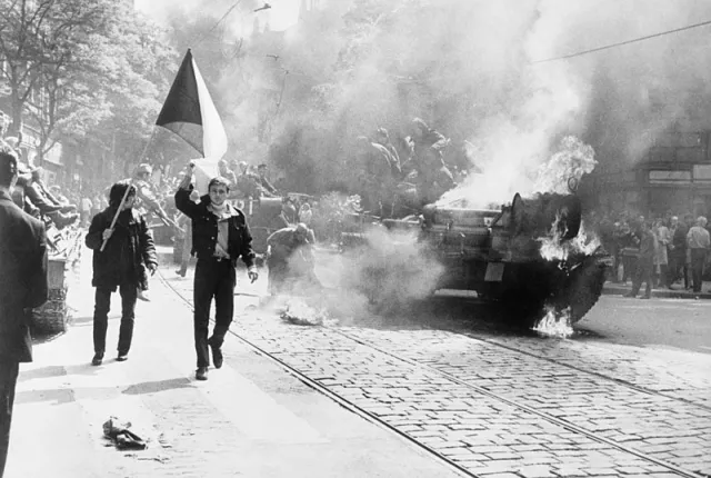 Operacja „Dunaj”: W 1968 świat nie pomógł Czechom i Słowakom. Zostali sami