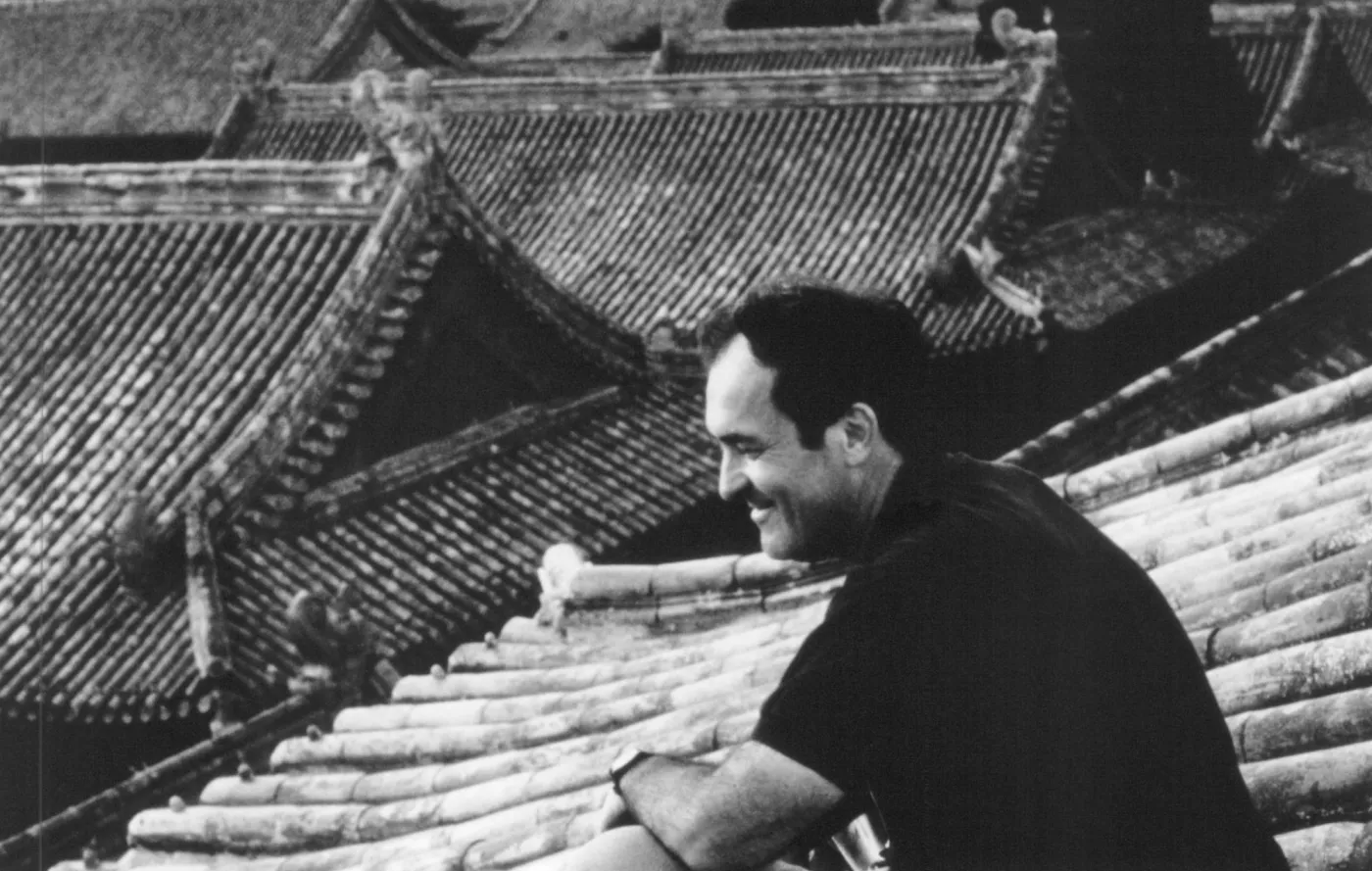 3911567-bernardo-bertolucci-na-planie-filmu.jpg