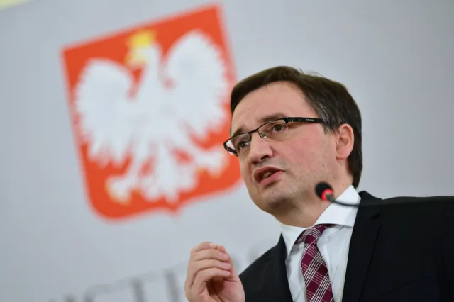 Ziobro: Wyciągnąłem konsekwencje wobec prokuratora w związku z zawiadomieniem Czarneckiego ws. KNF