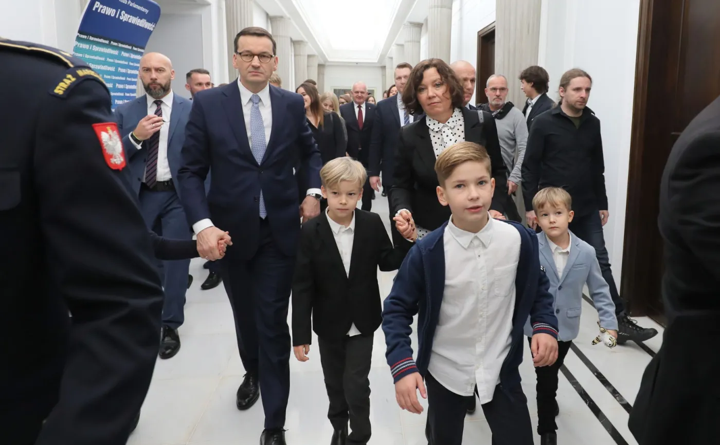 Twarz premiera-bankstera, koncert życzeń, propaganda. Opozycja ocenia expose Mateusza Morawieckiego