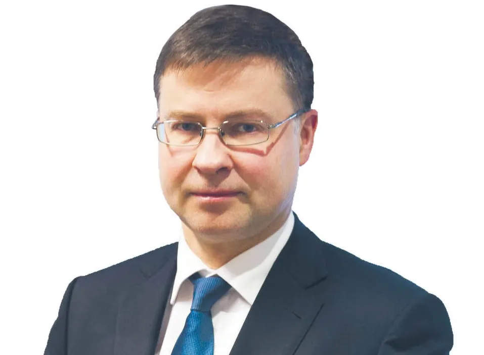 Dombrovskis: Włochy nie będą drugą Grecją [WYWIAD]