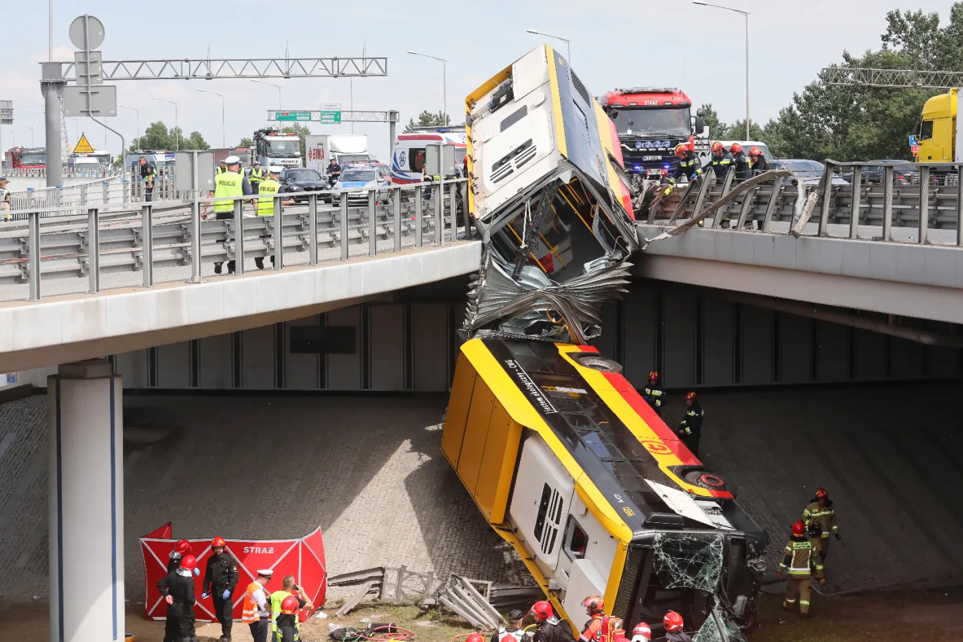 Zarzuty dla kierowcy autobusu po wypadku w Warszawie. Prokuratura potwierdza, że był pod wpływem narkotyków